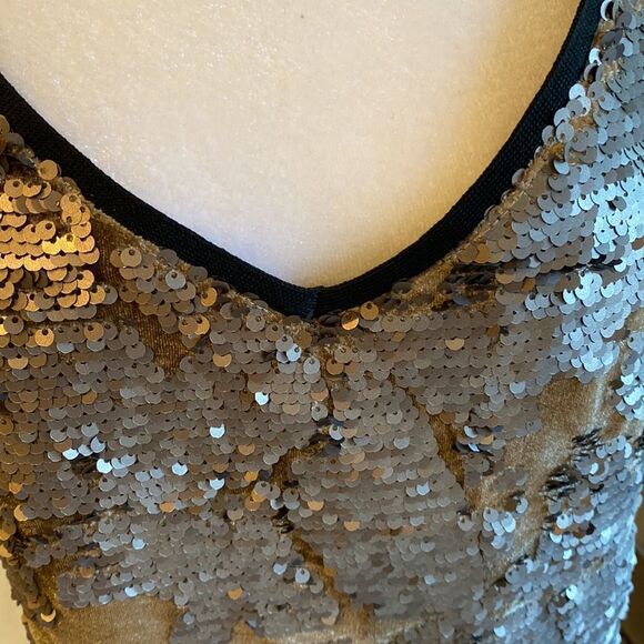 Dress Forum Velvet and sequins tank - Picture 8 of 12